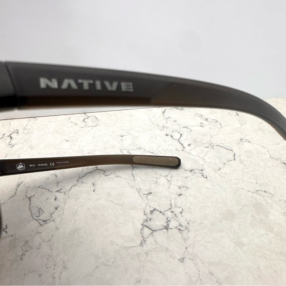 Native Sunglasses Full Rim Square Case Included - Picture 8 of 16